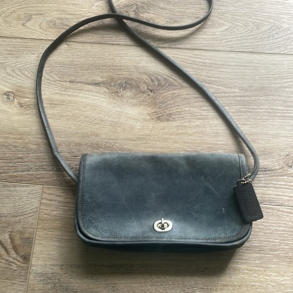 Vintage original bell Coach penny look a like purse - Picture 3 of 9